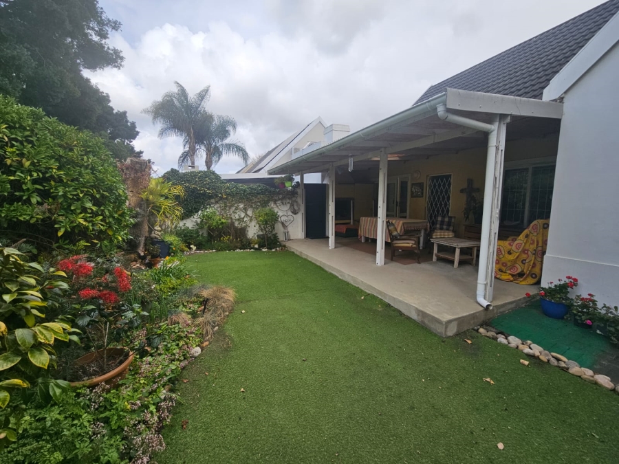 3 Bedroom Property for Sale in Loerie Park Western Cape